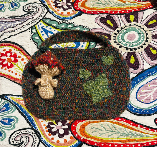 A Fairy’s Foraging Bag